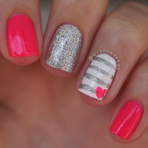 valentines-nails-silver-stripes-pink-heart