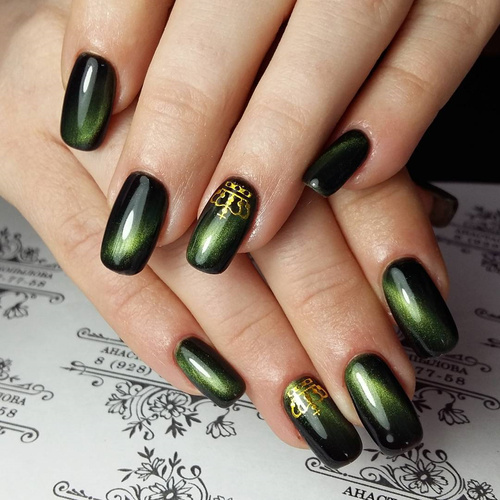 Green Cat Eye Nails with Crowns