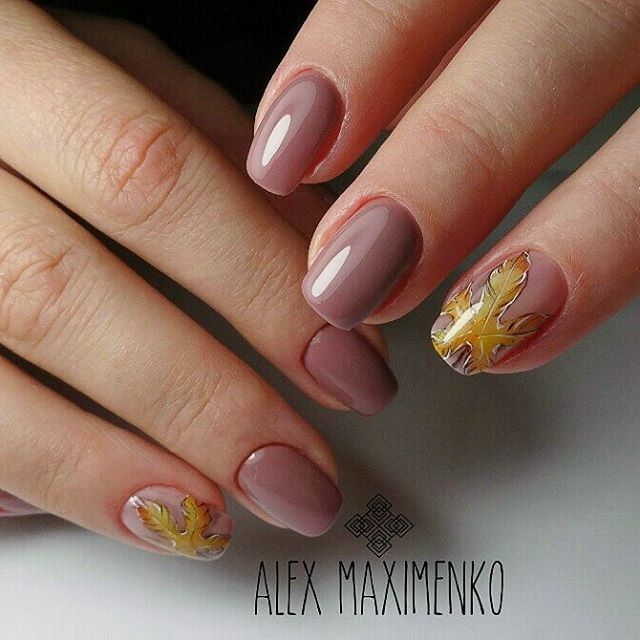 35 Best Fall Leaves Nail Art Ideas & Leaves Nail Designs for Autumn 2024