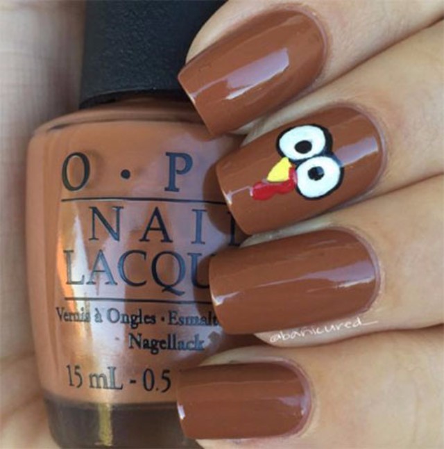 brown-thanksgiving-nails-art