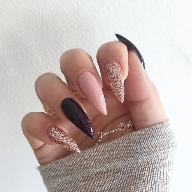 long acrylic nails black, nude and glitter