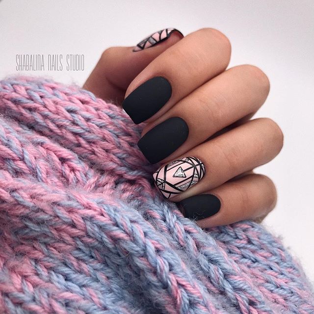 dark-matte-HYGGE-nails-with-geometry