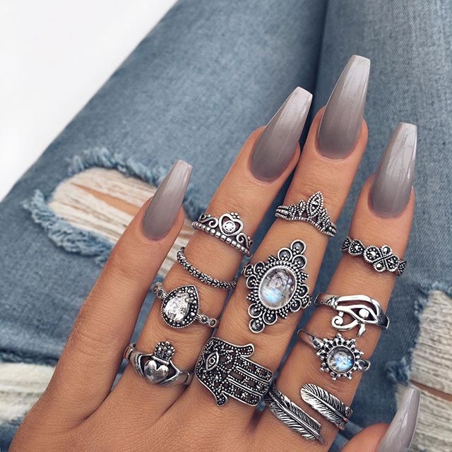 best grey hygge nail design