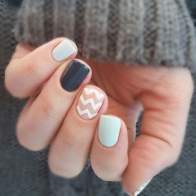 tender nail design with chevrons