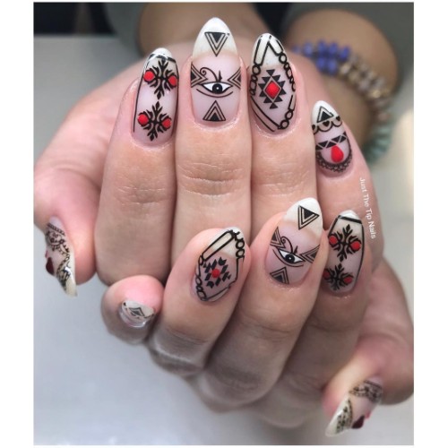 ethnic-nail-design-for-music-festivals-coachella