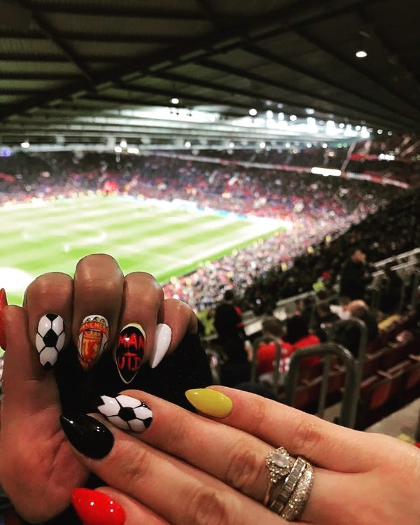 football-nail-design