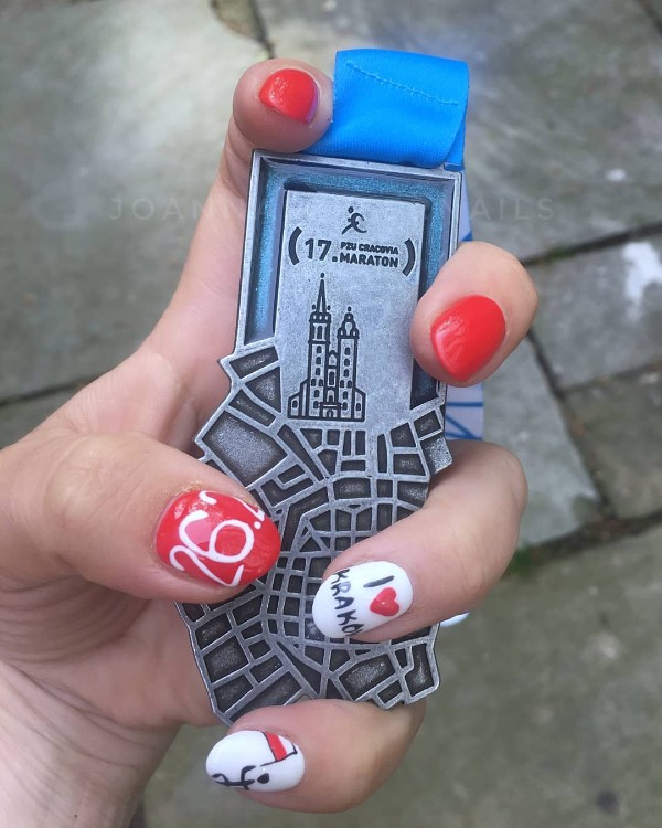 marathon-nail-design