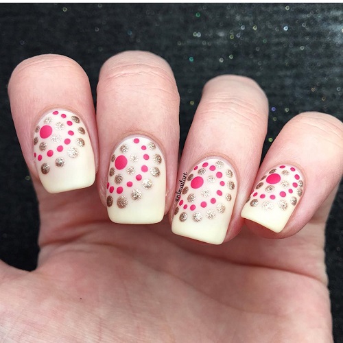 nude-nail-design-with-dots-coachella