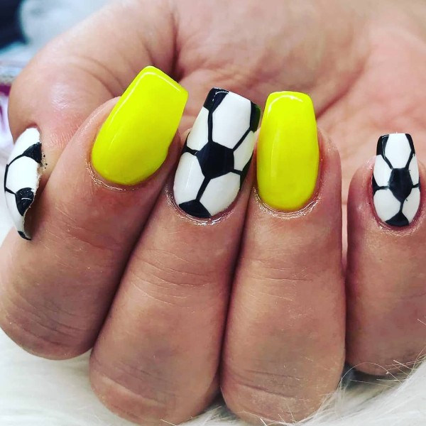 football-nail-design