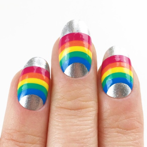 rainbow-coachella-nail-art