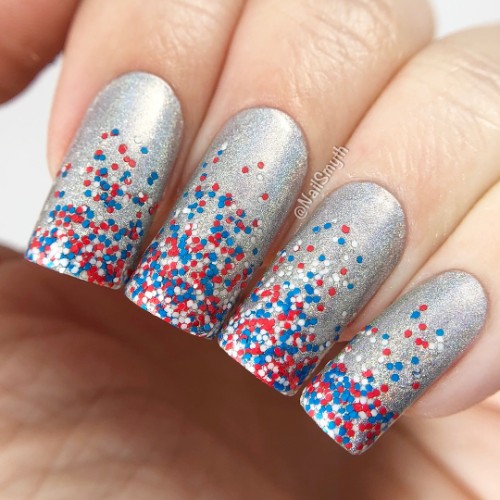 patriotic-nails-with-sequin-tips
