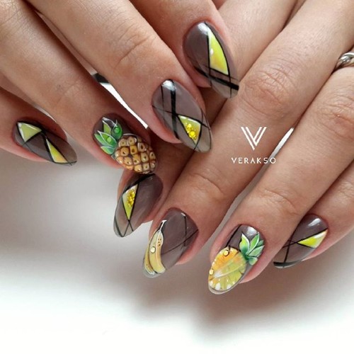 brown nails with pineapples
