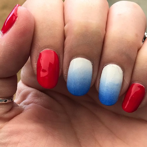 fourth-of-July-gradient-nails