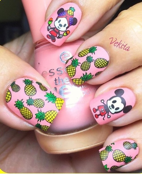 minnie and mickey mouse nails with pineapples