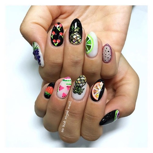 nails with fruits and pineapples