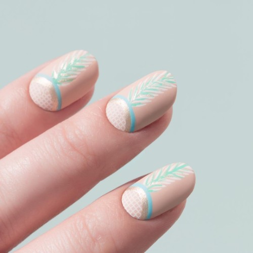 nude nails with mint green leaves