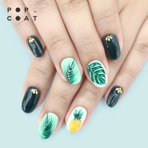 summer green nails with pineapple and leaves