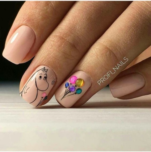 nude-bday-balloon-nail-design