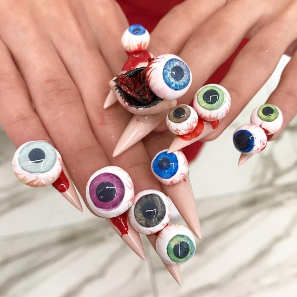 3D-eyes-nail-design-for-halloween