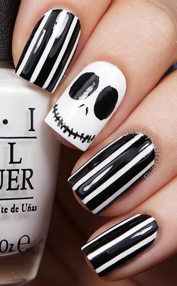 ack-Pumpkin-King-Nails-Halloween