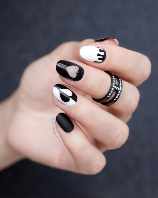 black-and-white-nails-for-halloween