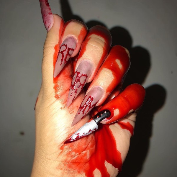 bloody-knife-nail-design