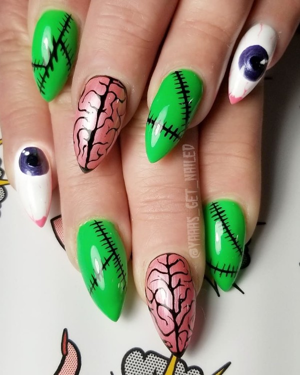 brain-halloween-nails