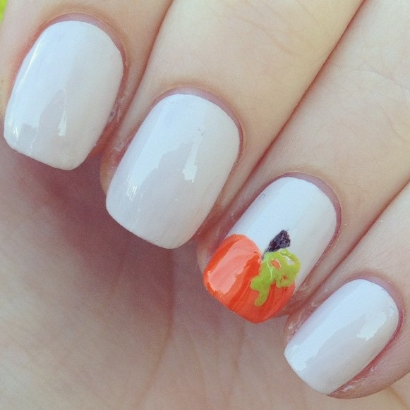 easy-pumpkin-nails