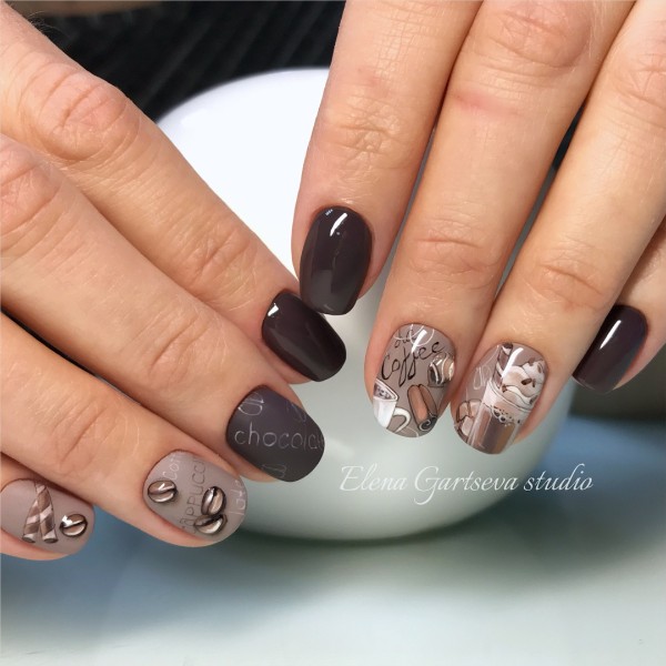cups-of-coffee-nail-design