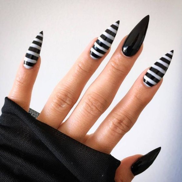 long-acrylic-stiletto-fall-nails
