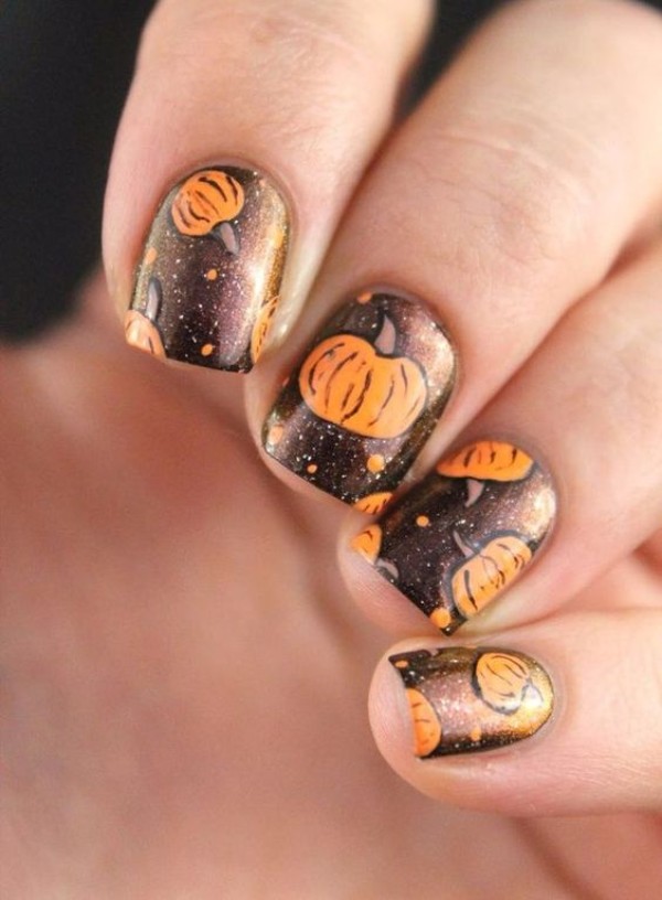 pumpkin-halloween-nail-art