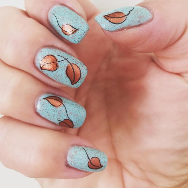 blue-and-gold-fall-nail-design