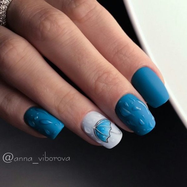 blue-fall-ombre-nails