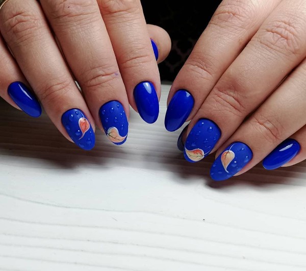bright-blue-fall-nails-with-raindrops