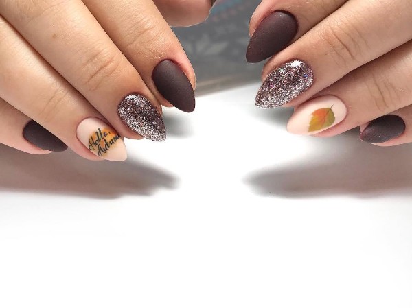 hello-autumn-nail-design