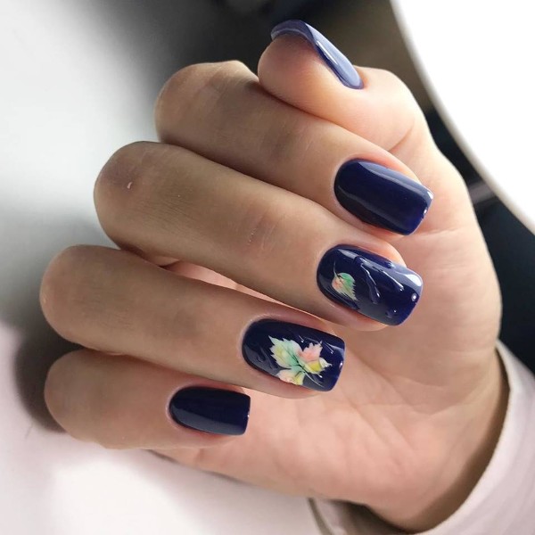 indigo-colored-fall-nails