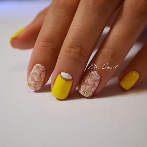 floral yellow nails