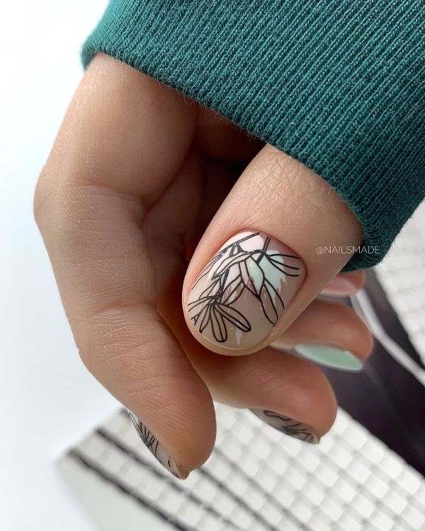 tattoo nail art