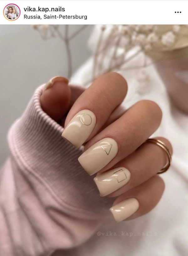 beige squid game nails for everyday