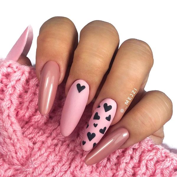 dusty pink nails with hearts