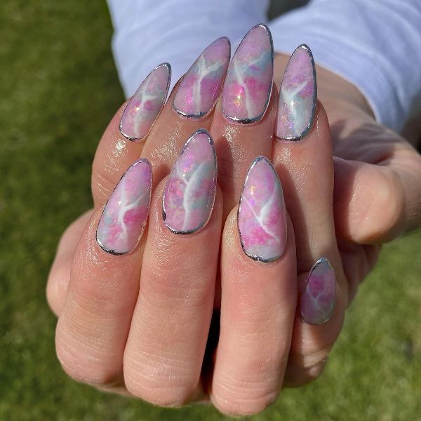 pink marble nails design