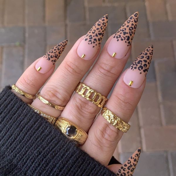 stiletto beige leopard nail design