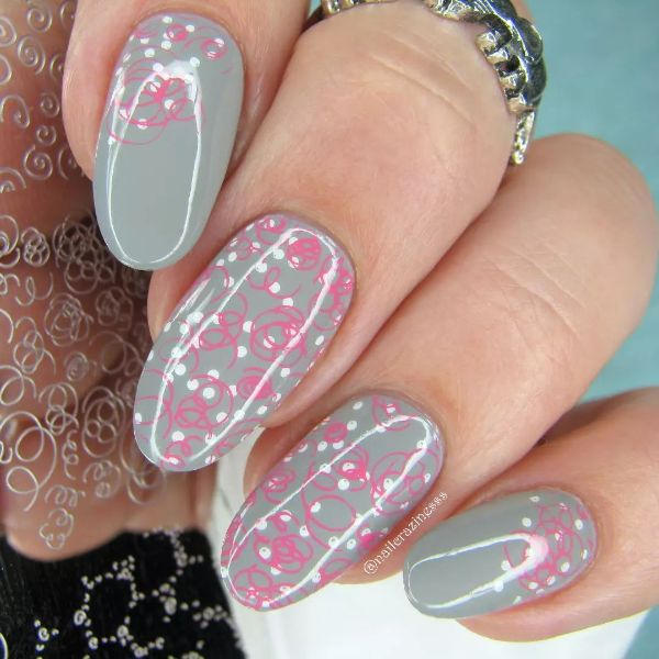 pink and gray nails