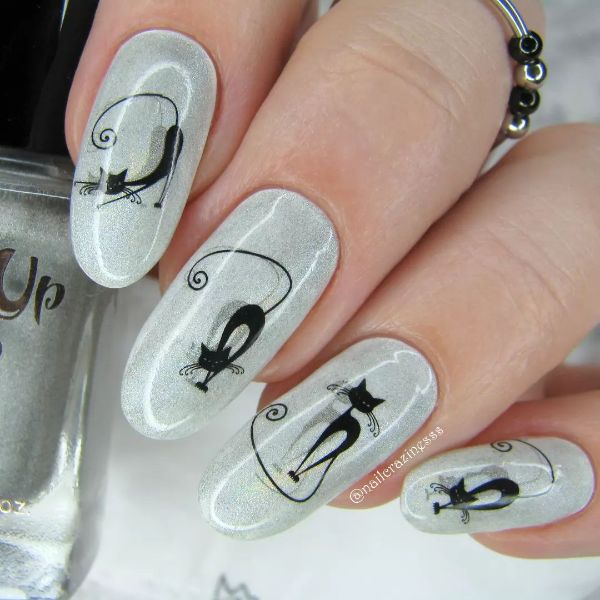 gray nails with cat design