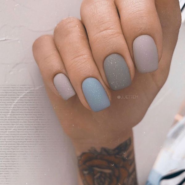 matte gray nails with glitter