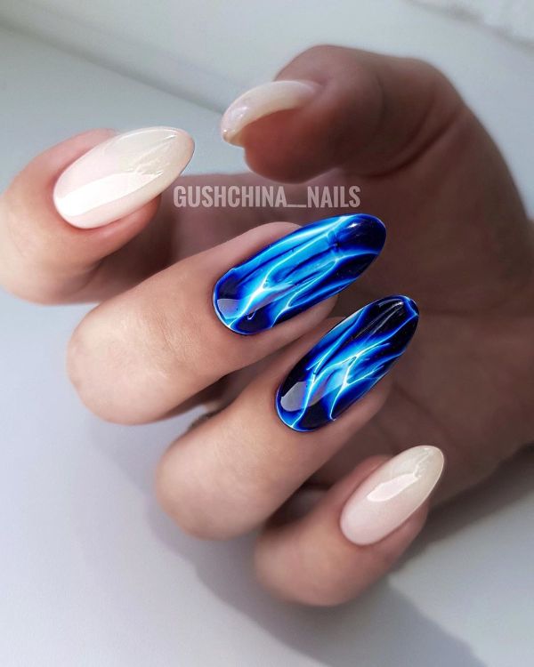electric blue nails
