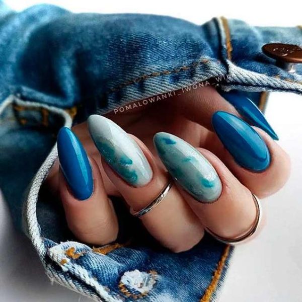 oval blue nail design