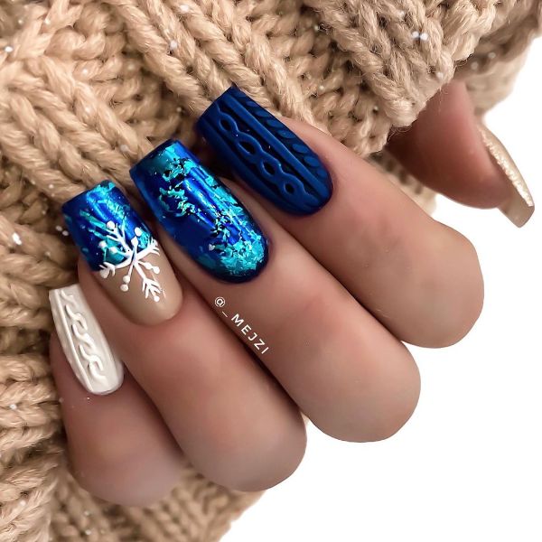 blue sweater nails for winter