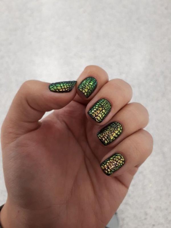 chrome dragon skin nails