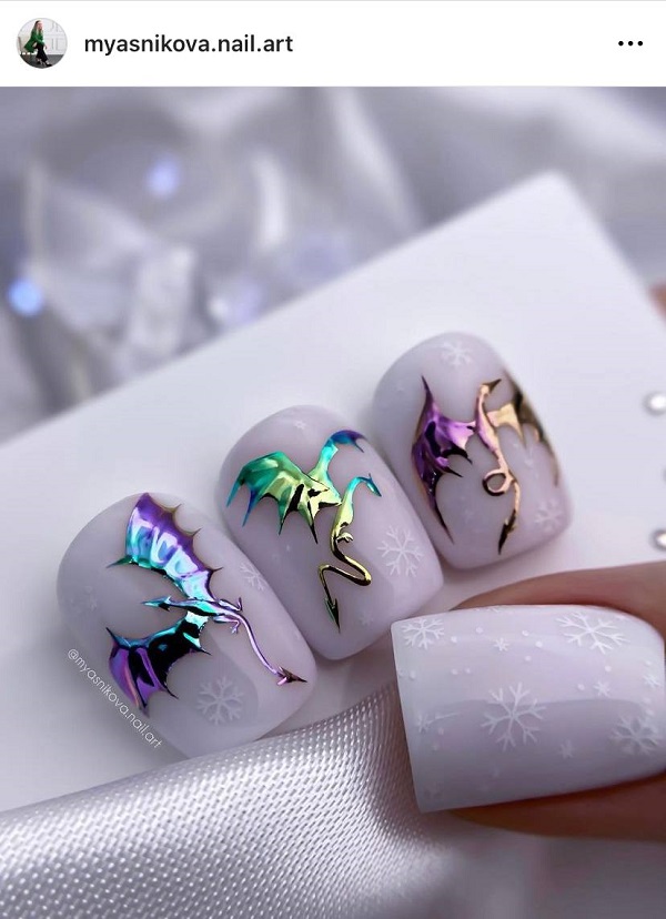 chrome color dragon nail art design